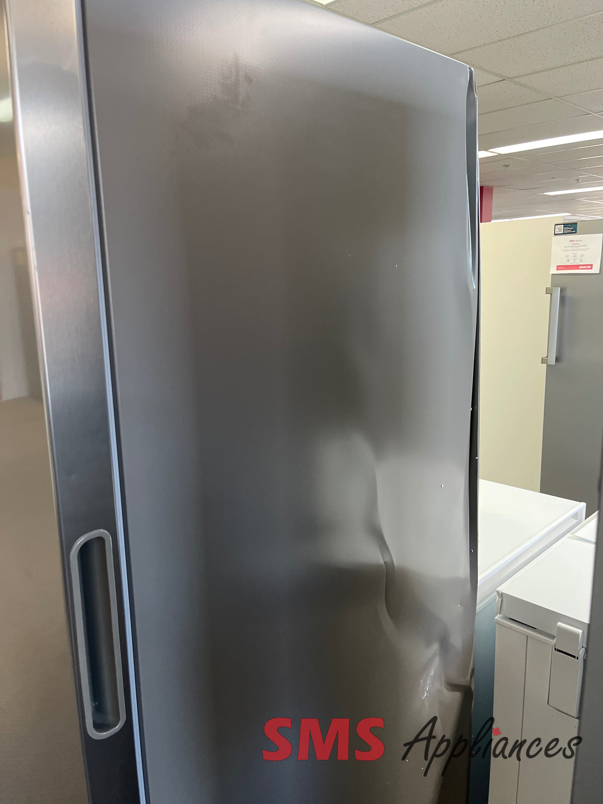 Open Box Freezers FFUE1626AV Frigidaire - Image 4