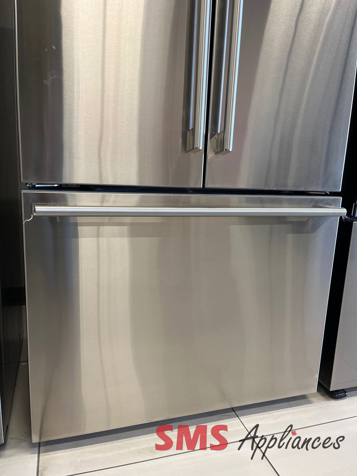 Open Box Fridges ERFG2393AS Electrolux - Image 7