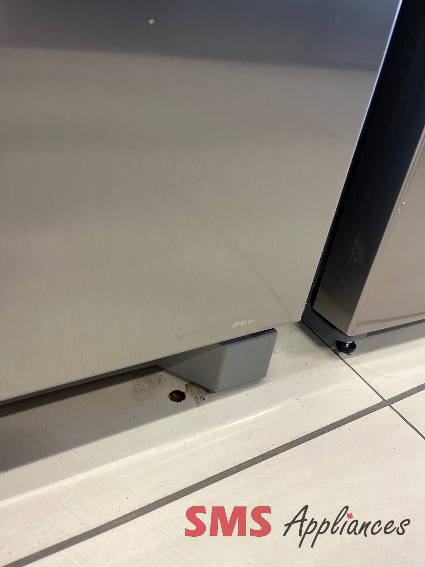 Open Box Fridges KRMF706ESS Frigidaire - Image 6