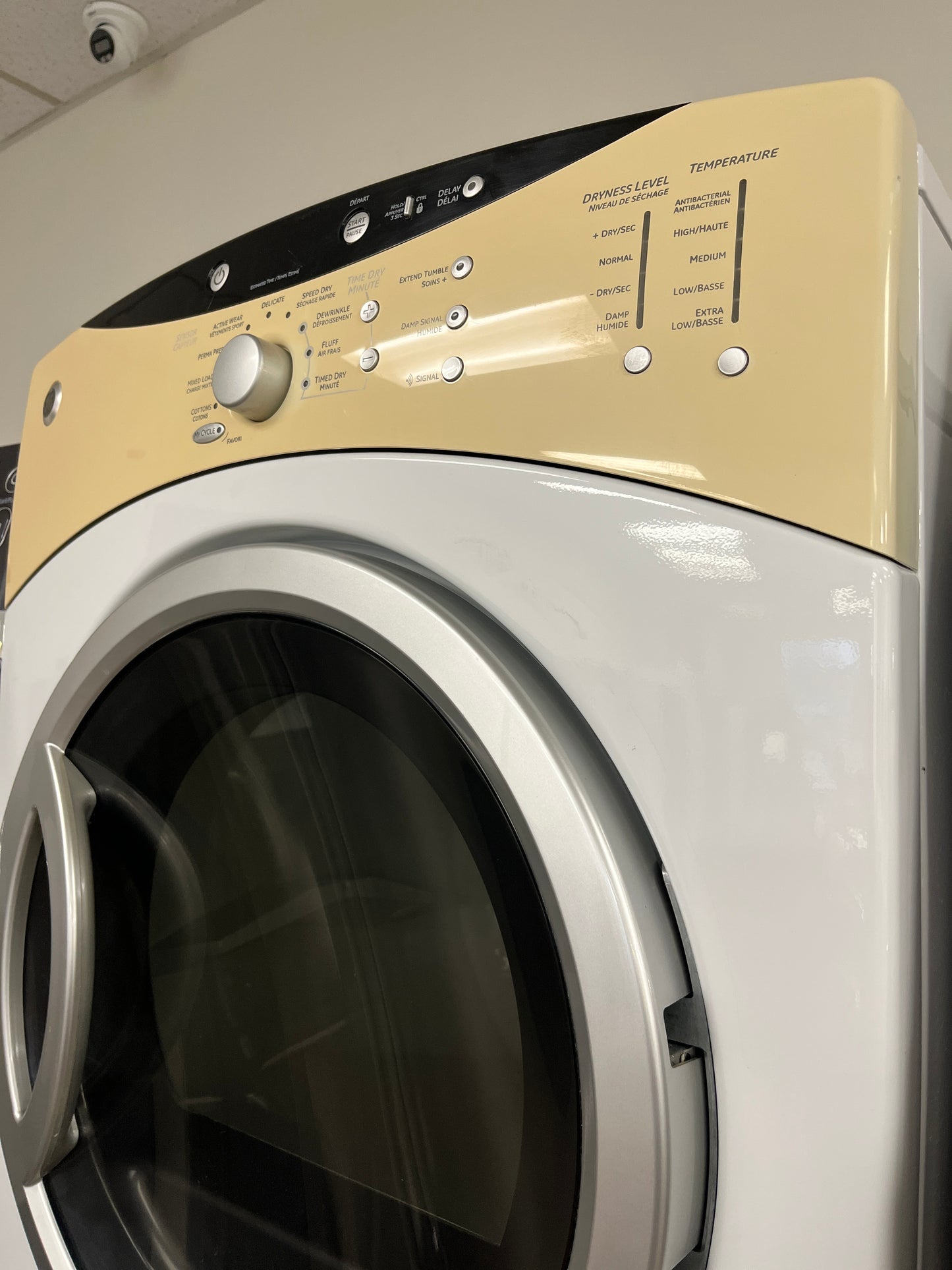 Refurbished – 27" Dryer GE PDVH515EF0WW