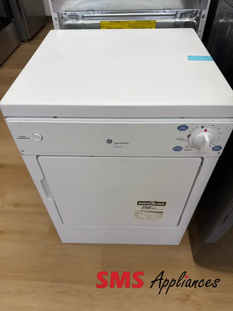 Open Box – 24’’ Dryer GE PSKP333EB5WW