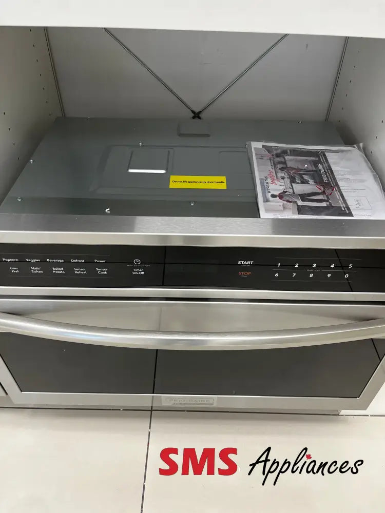 Open Box – 30’’ Microwave Frigidaire GBMD3068AF