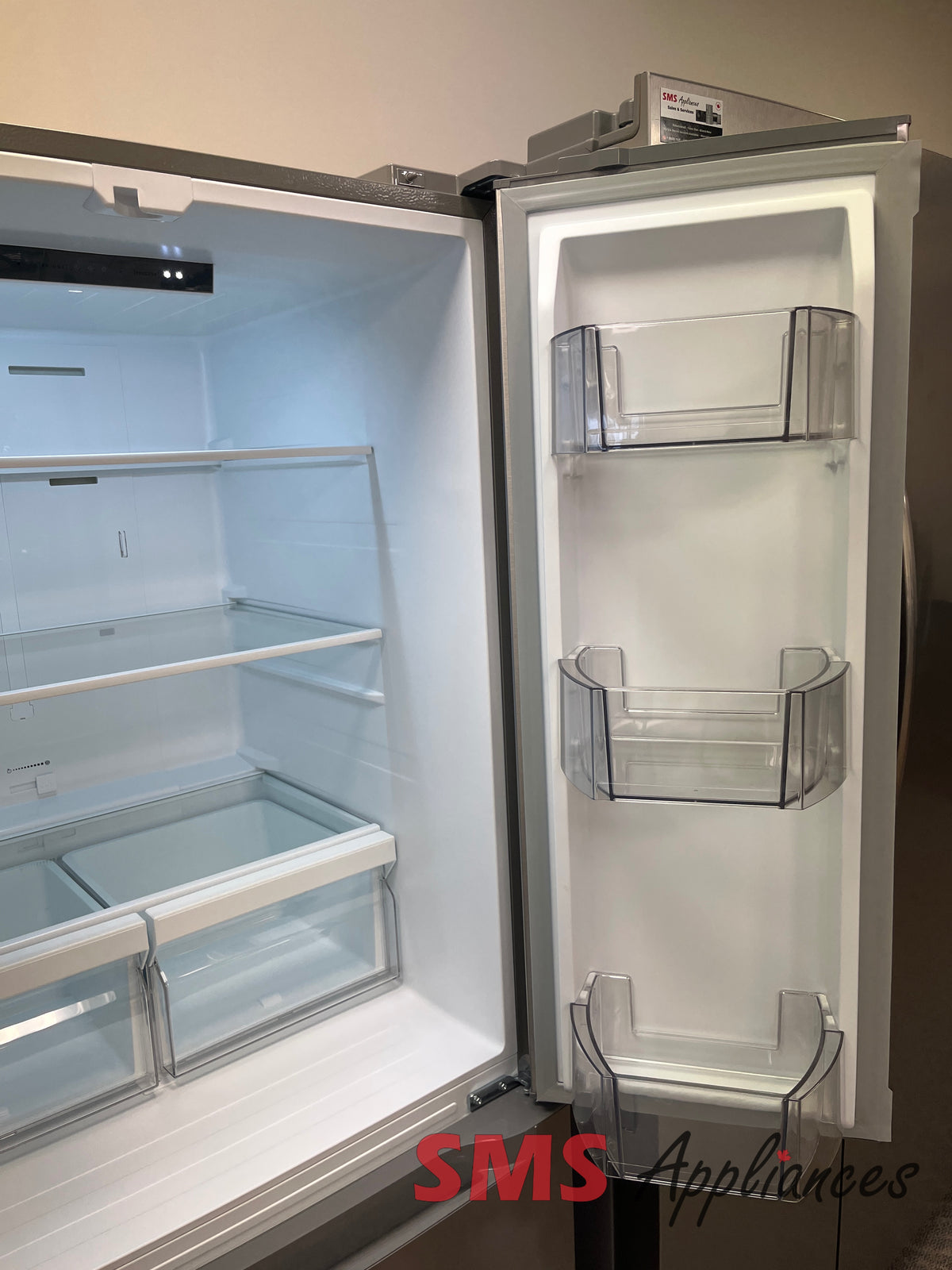 Refurbished L2 fridge close-up - SMS Appliances
