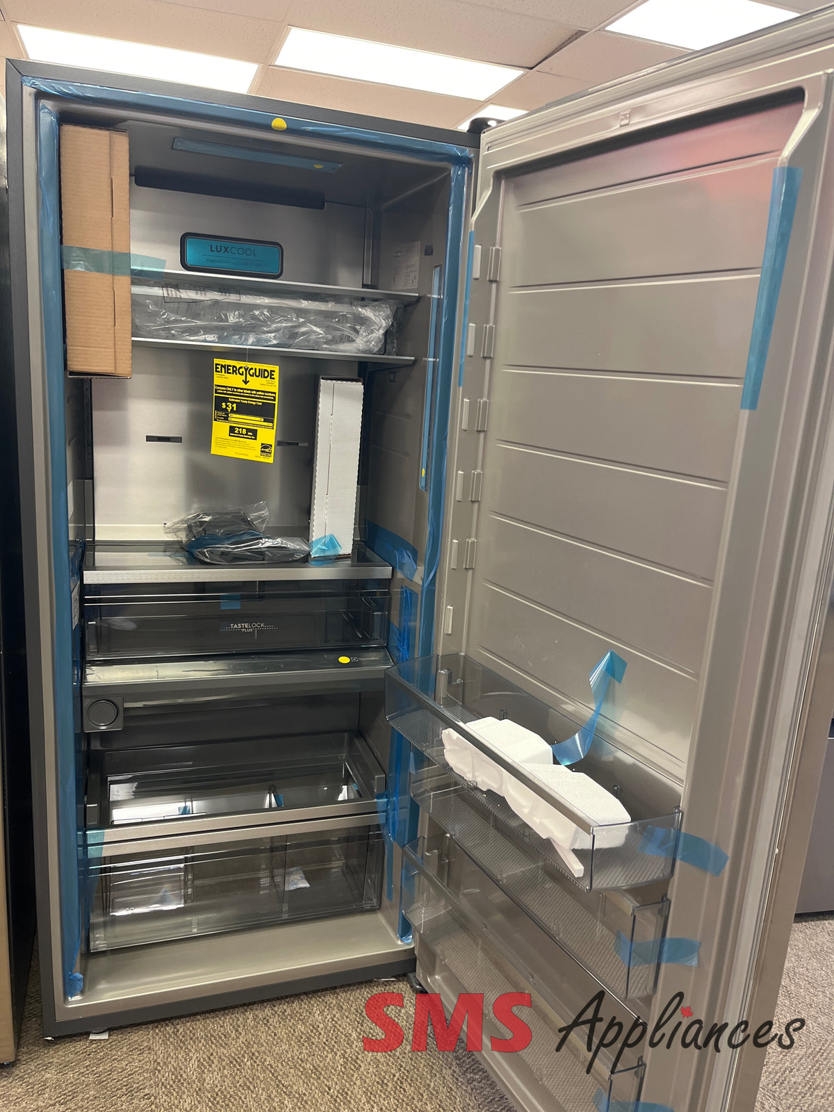 Open Box Fridges EI33AR80WS/EI33AF80WS Electrolux - Image 3