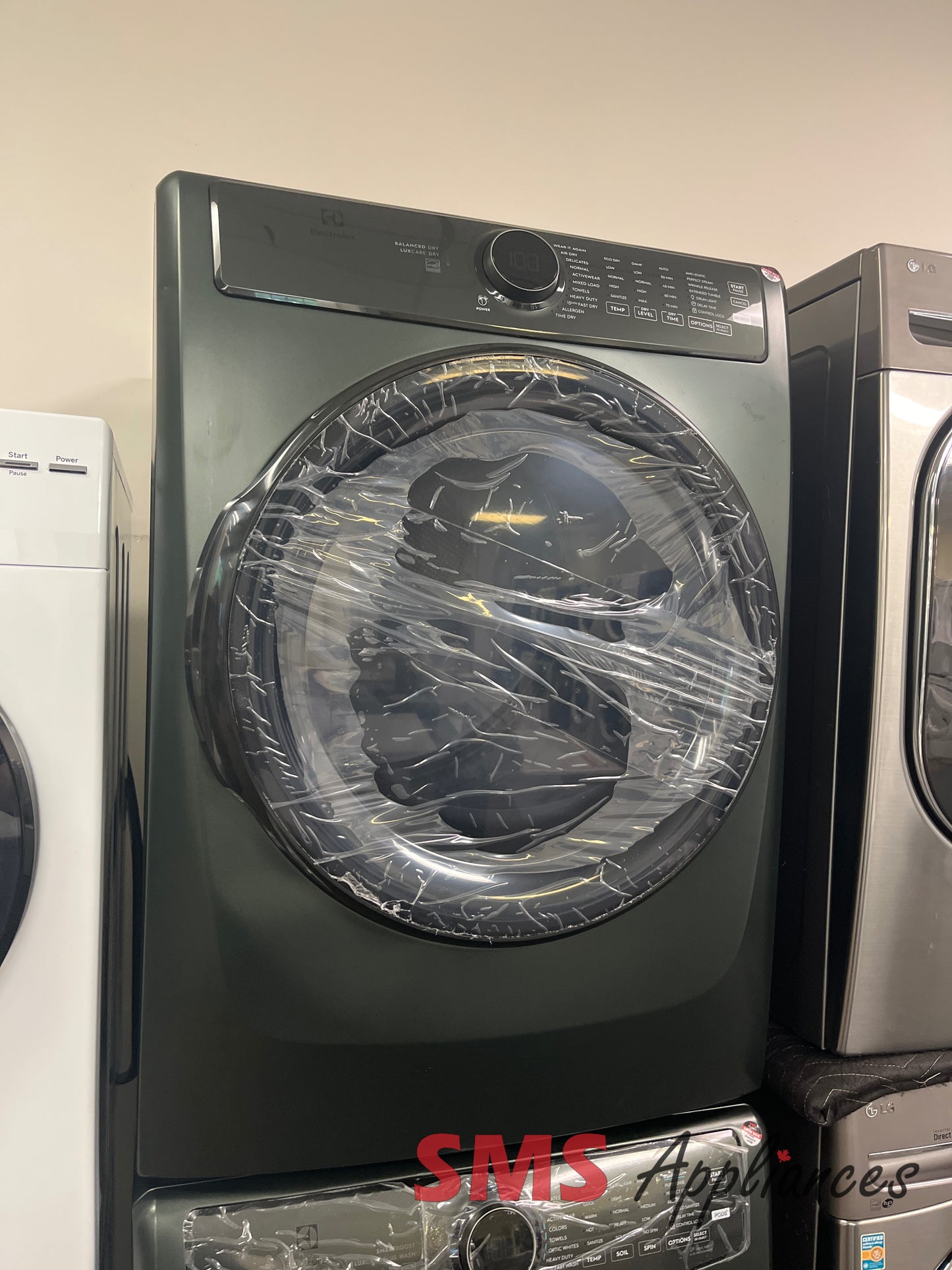 Open Box Laundry Sets ELFW7738AA/ELFE773CAA Electrolux - Image 2