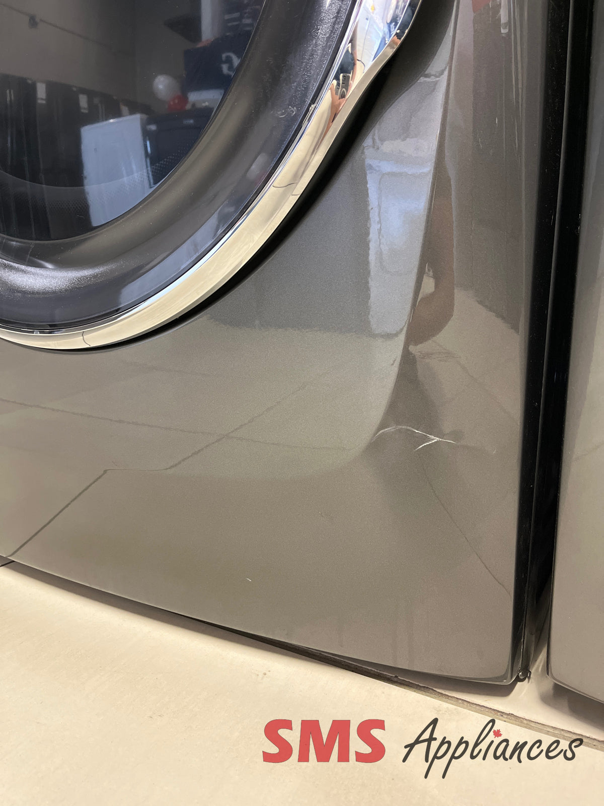 Open Box Electrolux ELFW7637AT washer close-up - SMS Appliances