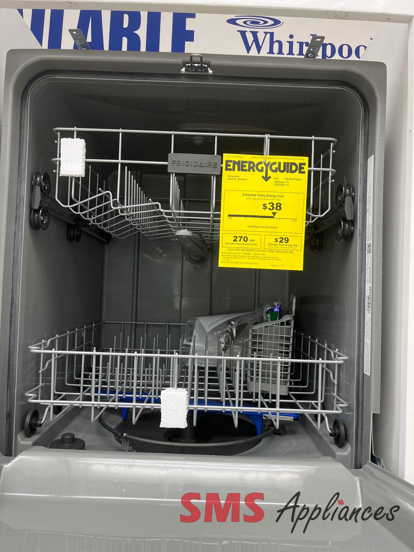 New Dishwashers FDPC4221AS3A Frigidaire - Image 2