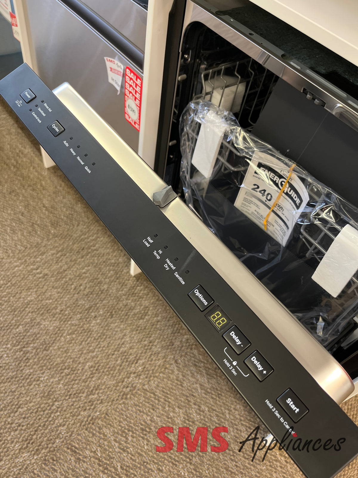 New Dishwashers UDT610HSZBB GE - Image 3