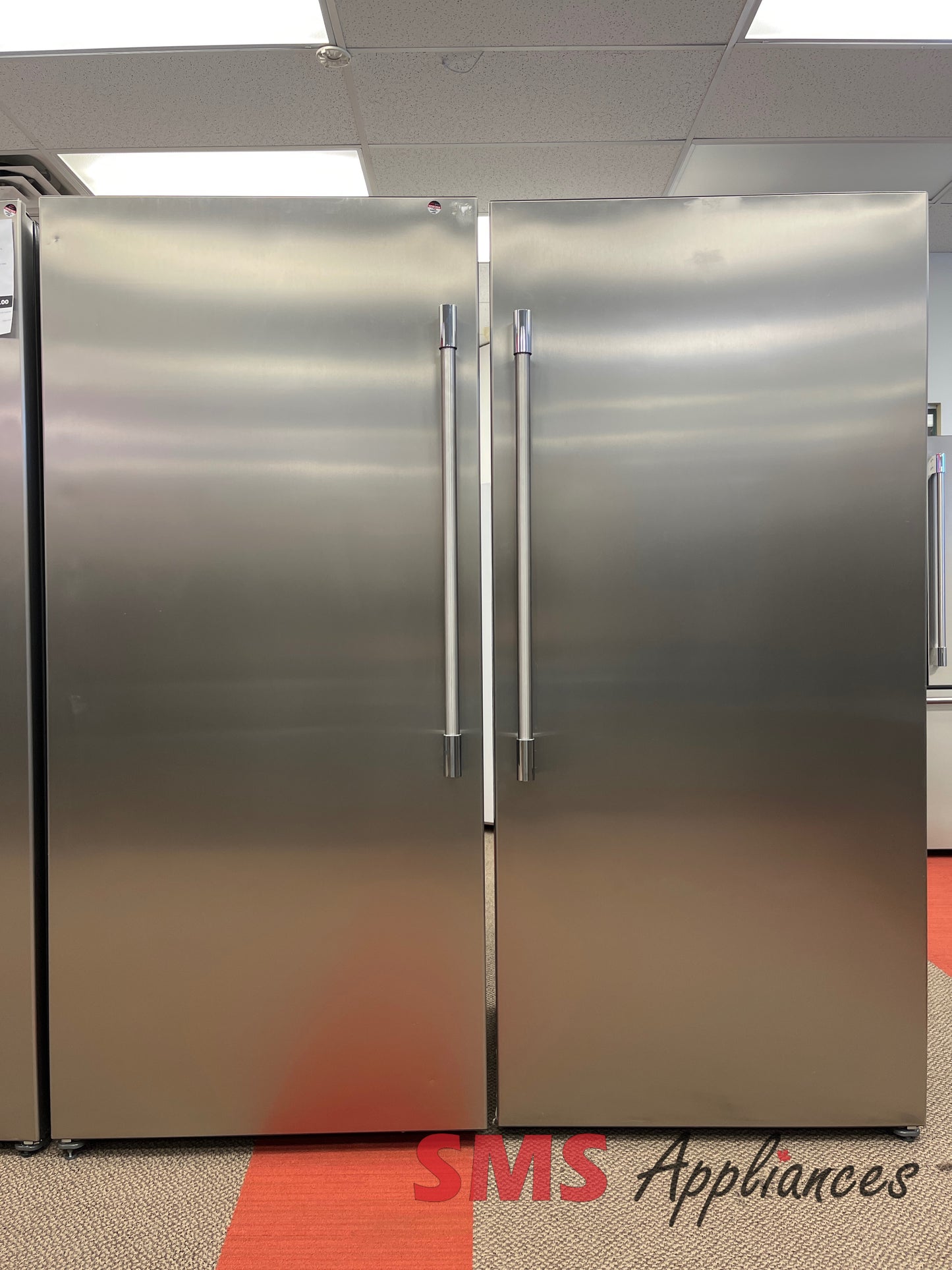 New Fridges FPRU19F8WF Frigidaire - Image 1