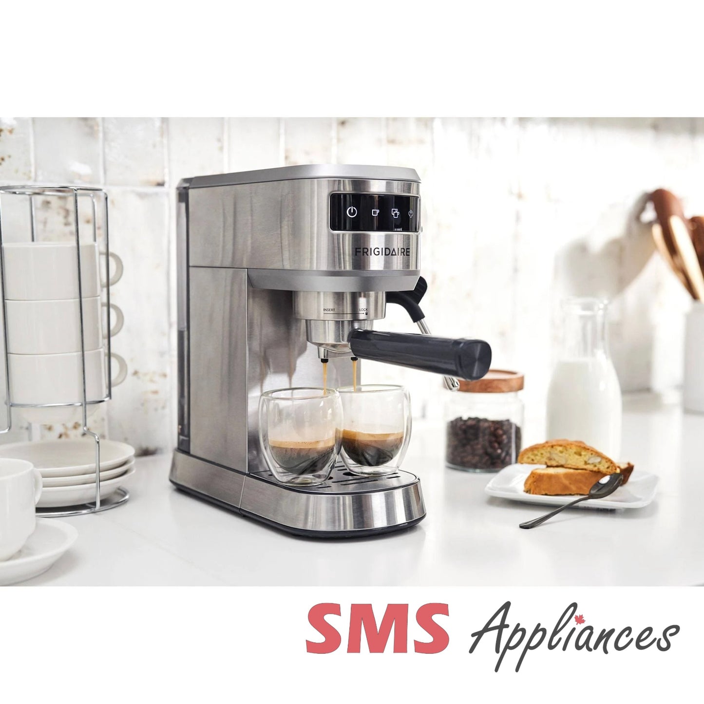 New Small Appliances FREM100SS Frigidaire - Image 4