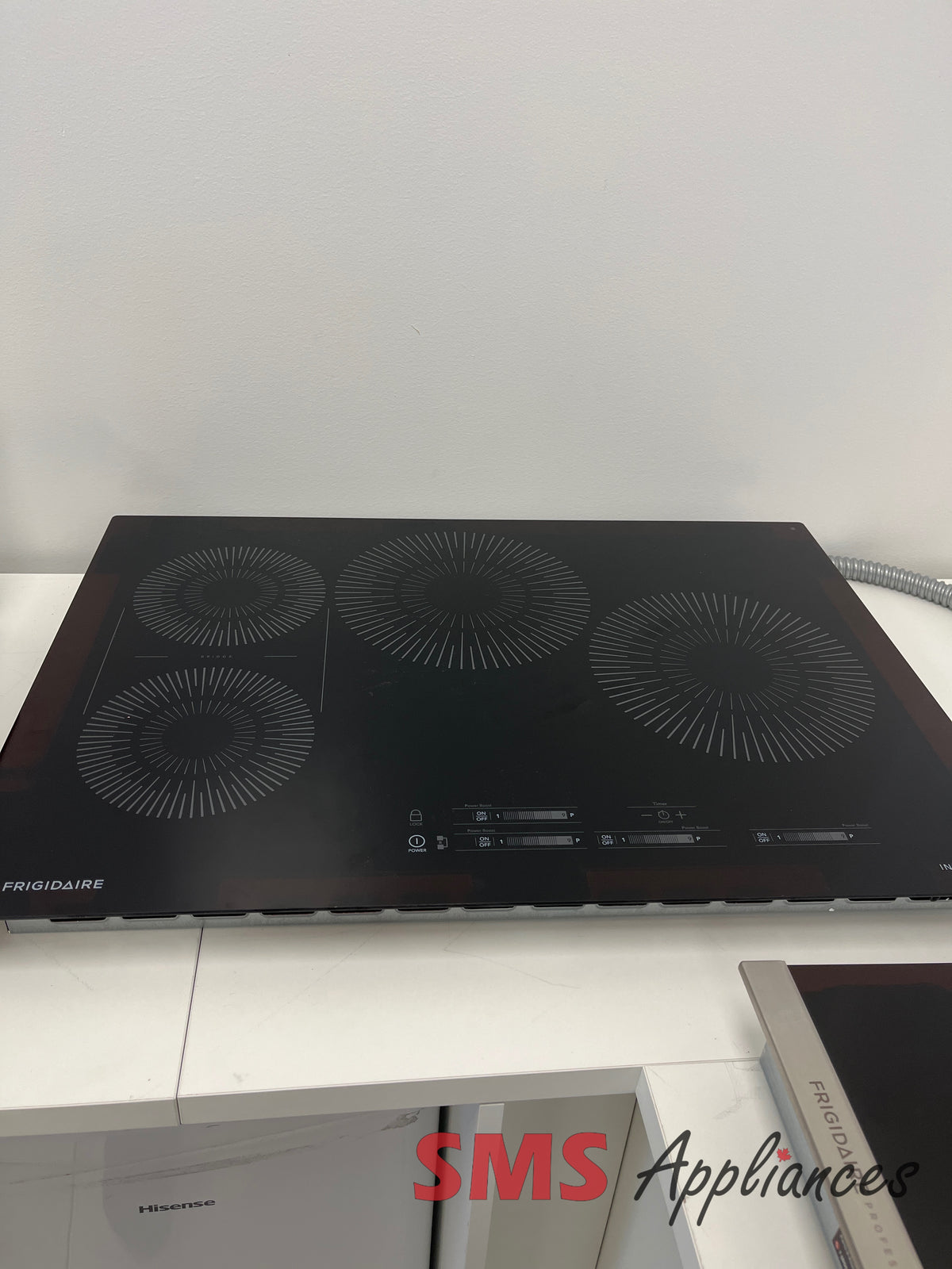 Open Box Cooktops FCCI3027AB Frigidaire - Image 1