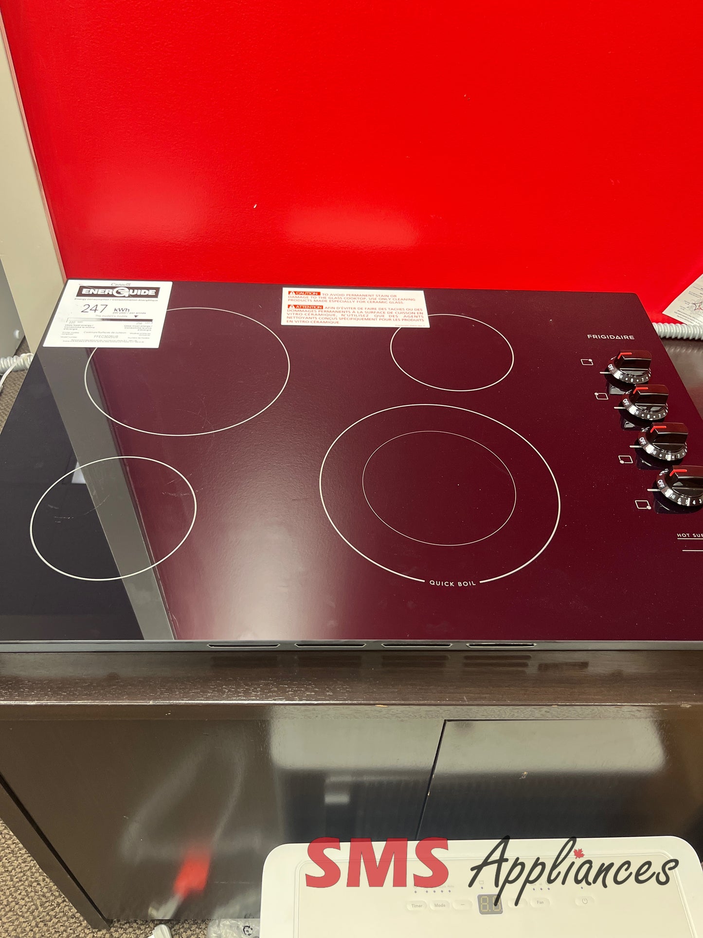 Open Box Cooktops FFEC3025UB Frigidaire - Image 1