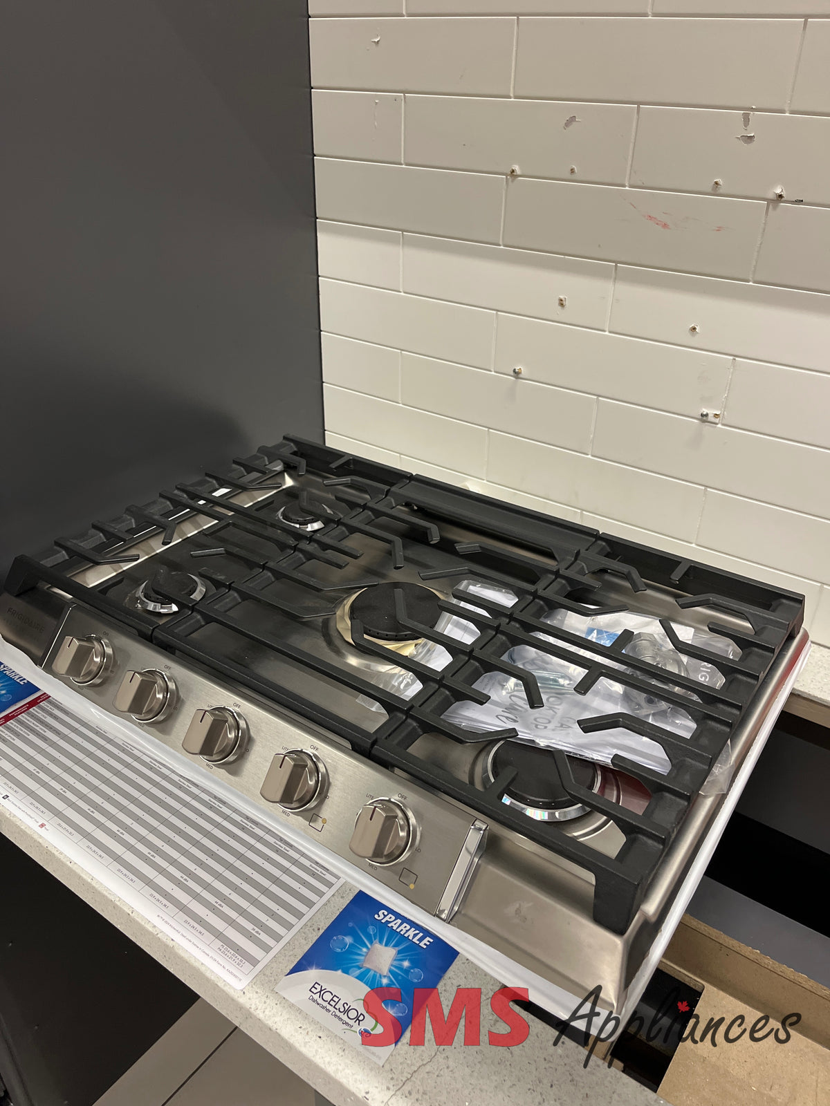Open Box Cooktops PCCG3080AS Frigidaire - Image 2