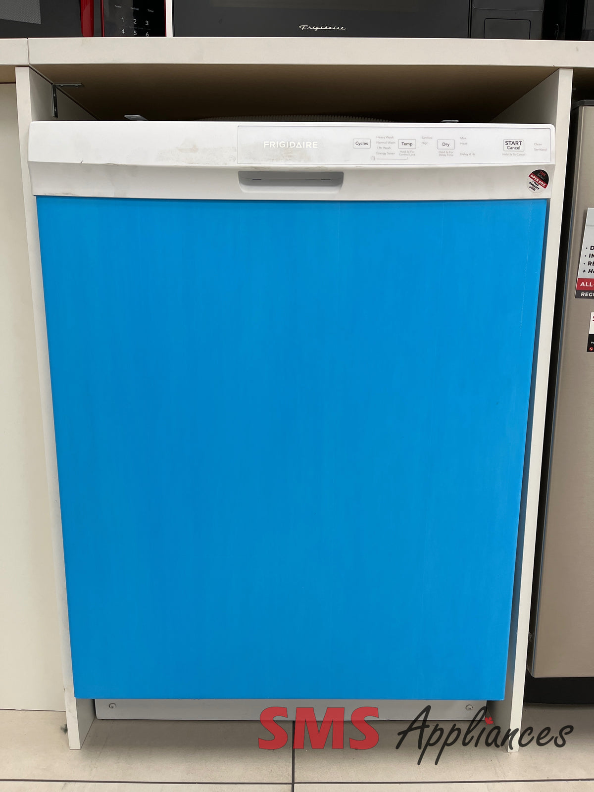 Open Box Dishwashers FDPC4314AW Frigidaire - Image 2