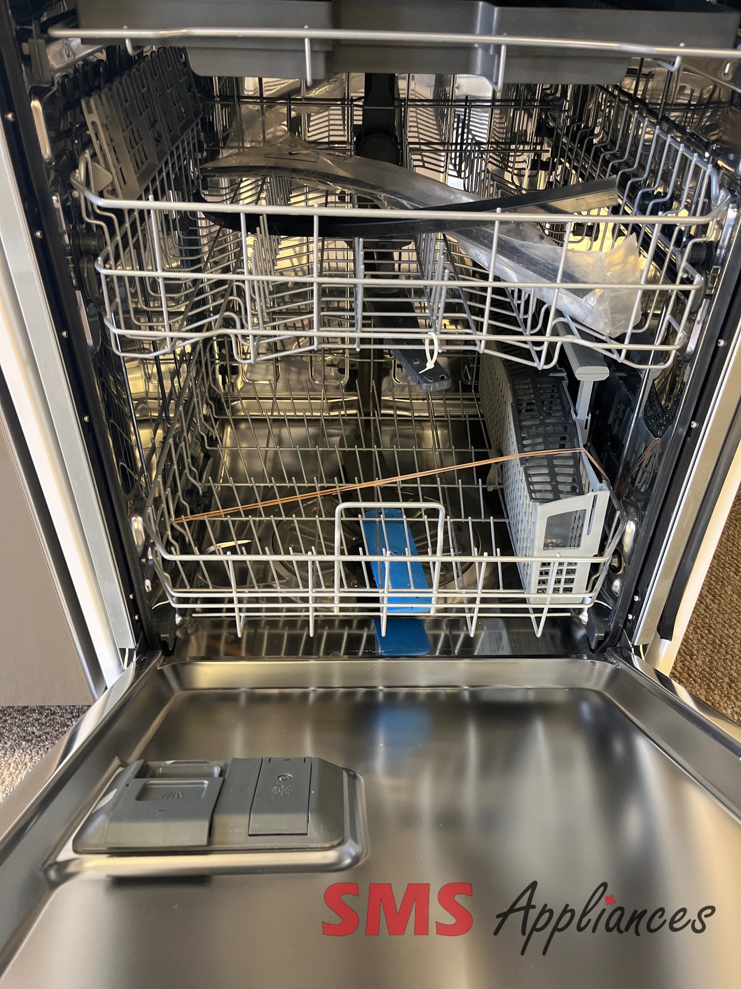 Open Box Dishwashers FDSH4501AP Frigidaire - Image 2