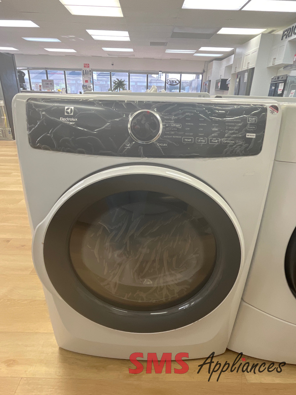 Open Box Dryers ELFG7437AW Electrolux - Image 1