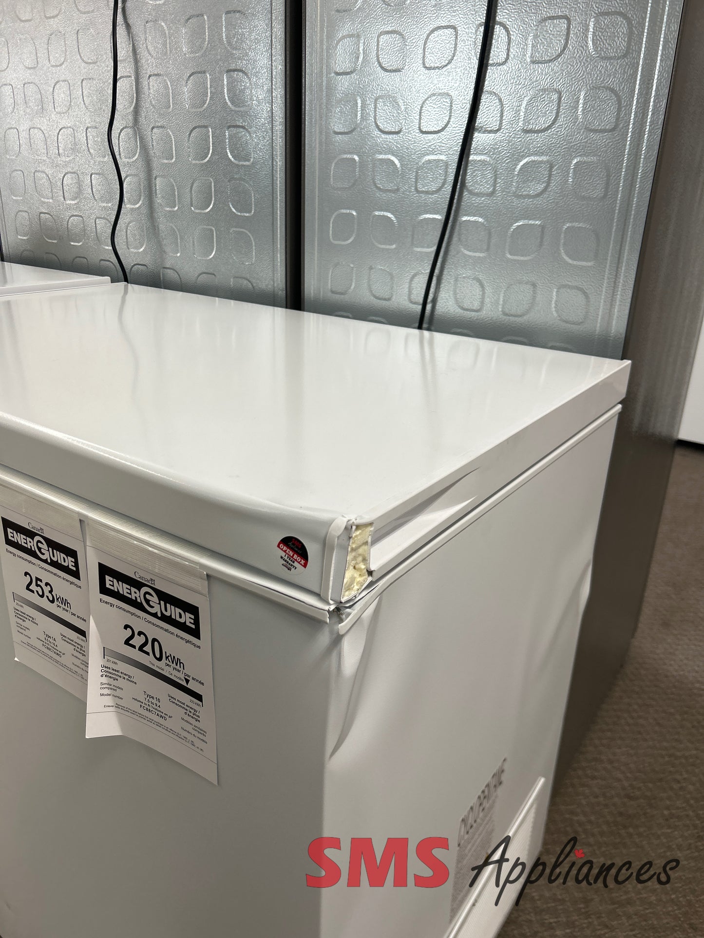 Open Box Freezers FC88C7AWD Hisense - Image 4