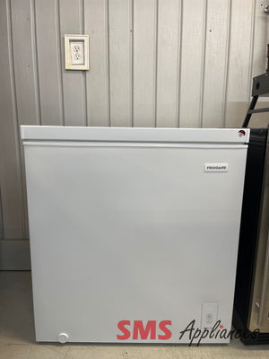Open Box Freezer Frigidaire FFCS0762AW