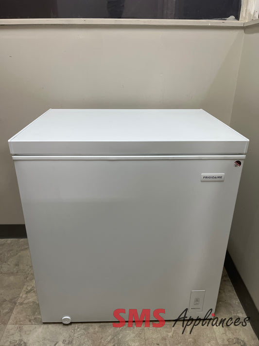 Open Box Freezers FFCS0762AW Frigidaire - Image 1