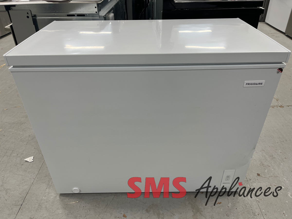 Open Box Freezers FFCS1062AW Frigidaire - Image 1