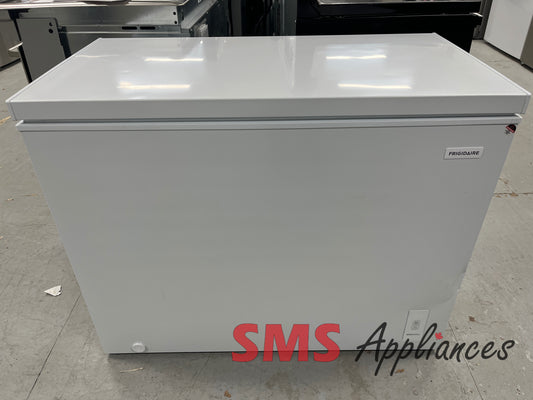 Open Box Freezers FFCS1062AW Frigidaire - Image 1
