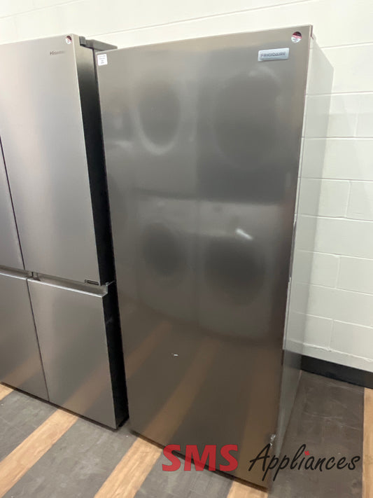 Open Box Freezers FFFU16F2VV Frigidaire - Image 1