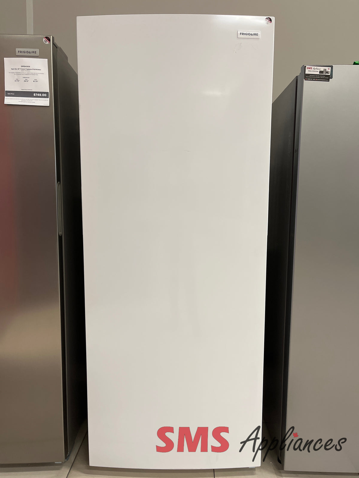 Open Box Freezers FFUE1826AW Frigidaire - Image 1