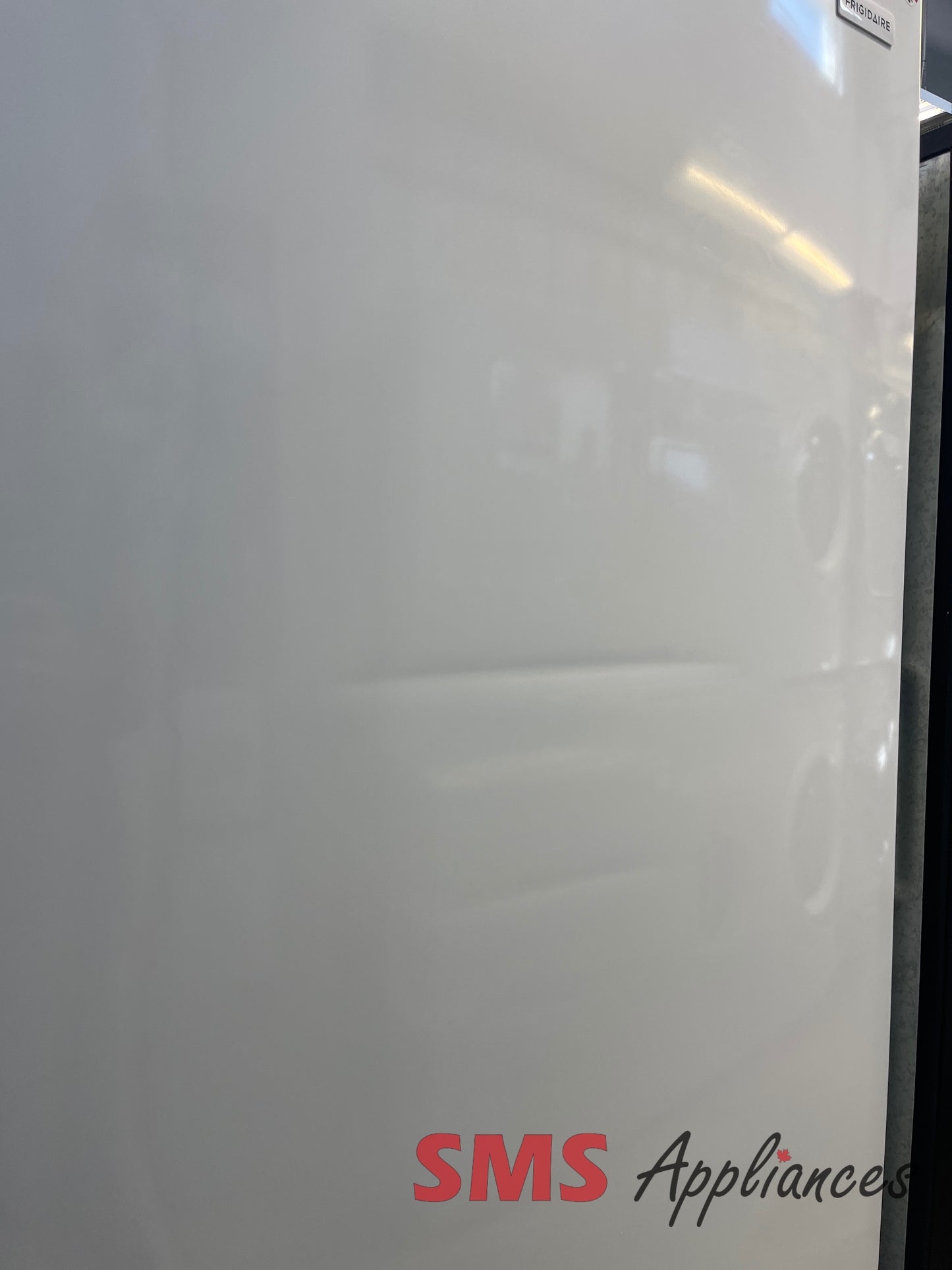 Open Box Freezers FFUE2022A Frigidaire - Image 5