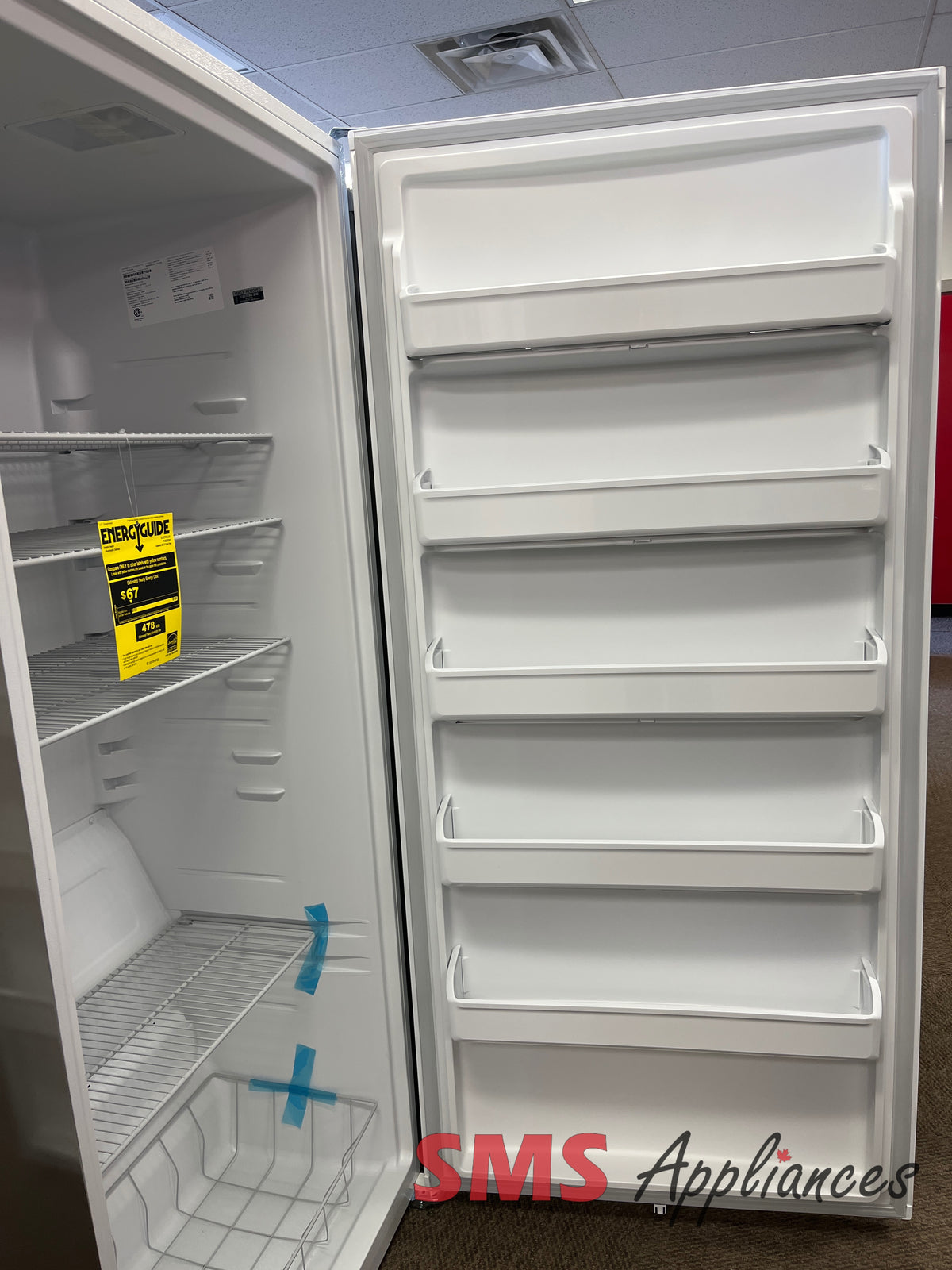 Open Box Freezers FFUE2022AW Frigidaire - Image 3