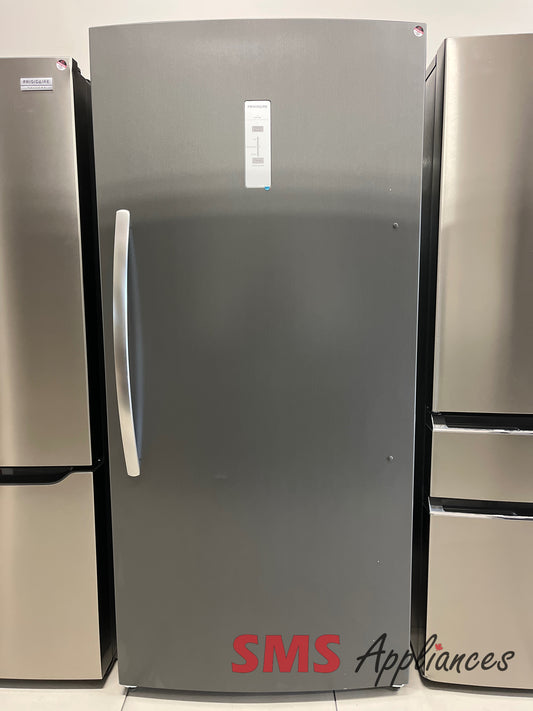 Open Box Freezers FFUE2024ANG Frigidaire - Image 1