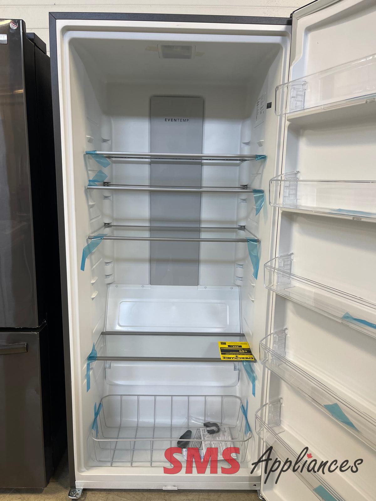 Open Box Freezers FFUE2024ANG Frigidaire - Image 3