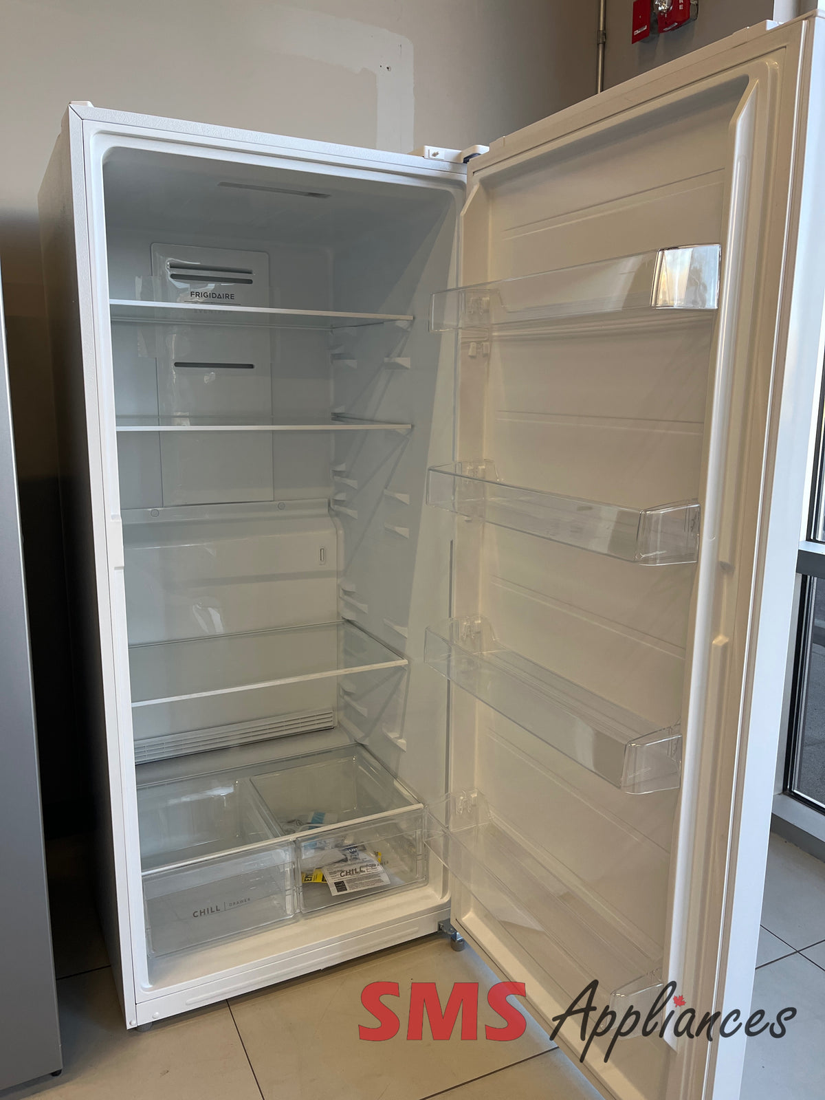 Open Box Freezers FFUV2136AW Frigidaire - Image 3