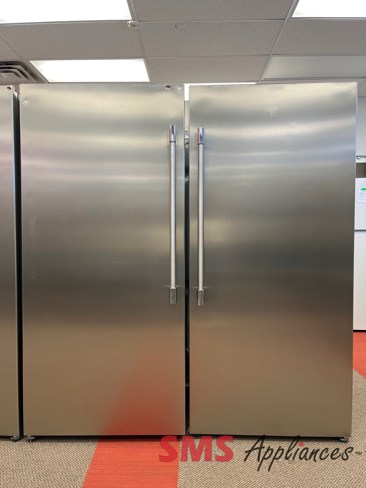 Open Box Freezers FPFU19F8WF Frigidaire - Image 1