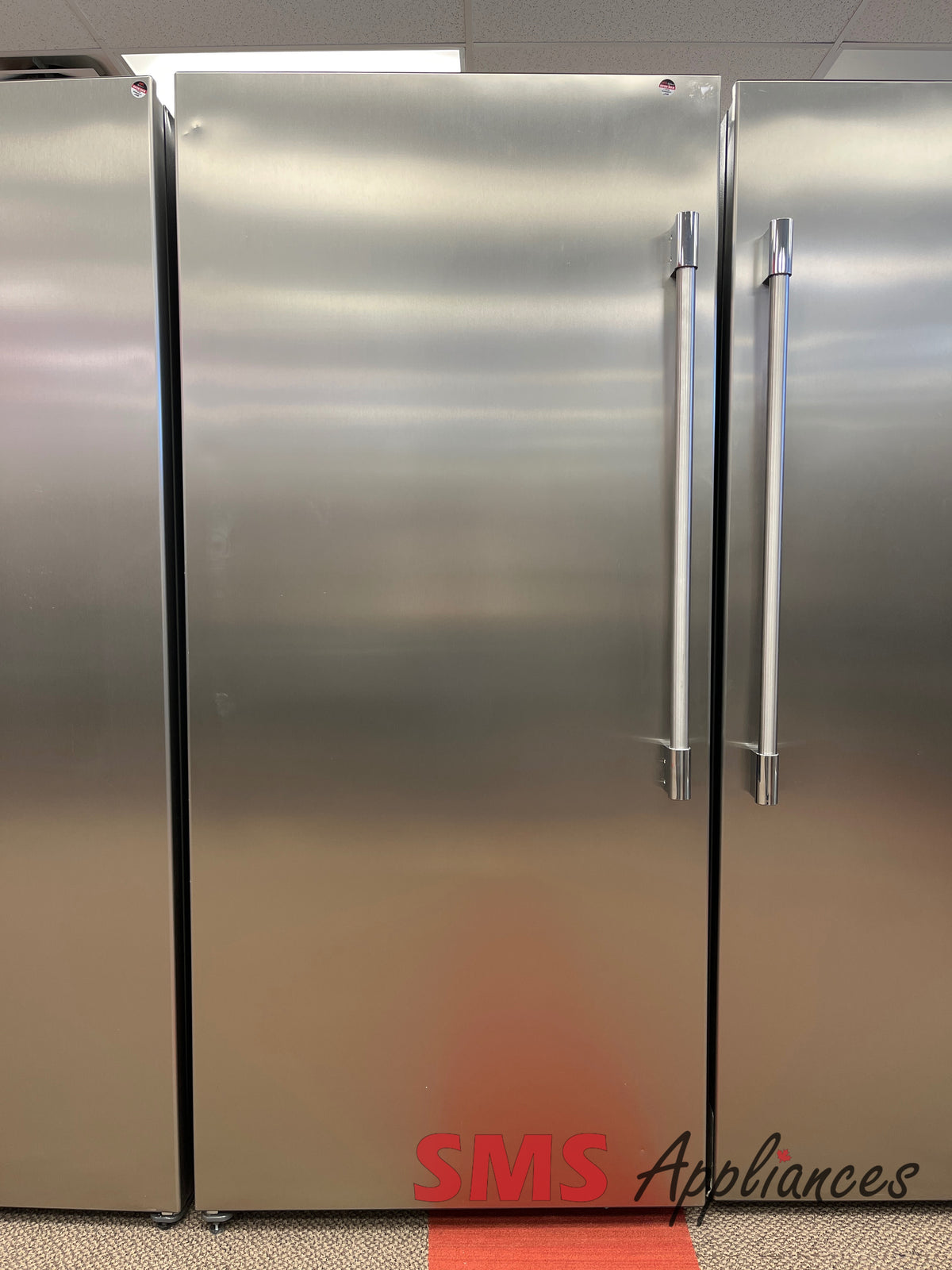 Open Box Freezers FPFU19F8WF Frigidaire - Image 2