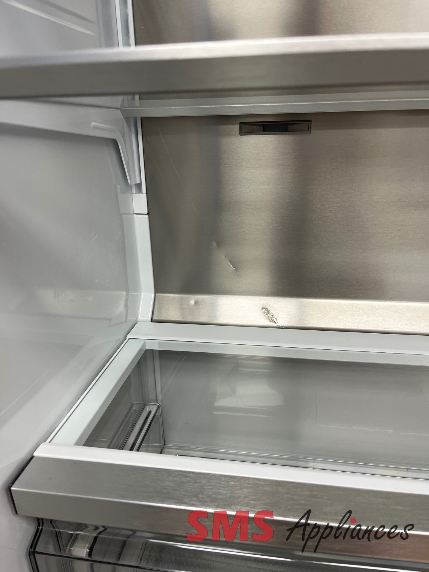 Open Box Freezers FPFU19F8WF Frigidaire - Image 4