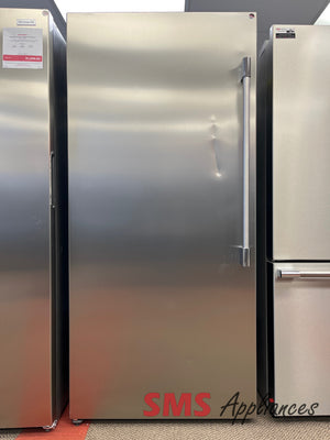 Open Box 33" Freezer Frigidaire FPFU19F8WFE