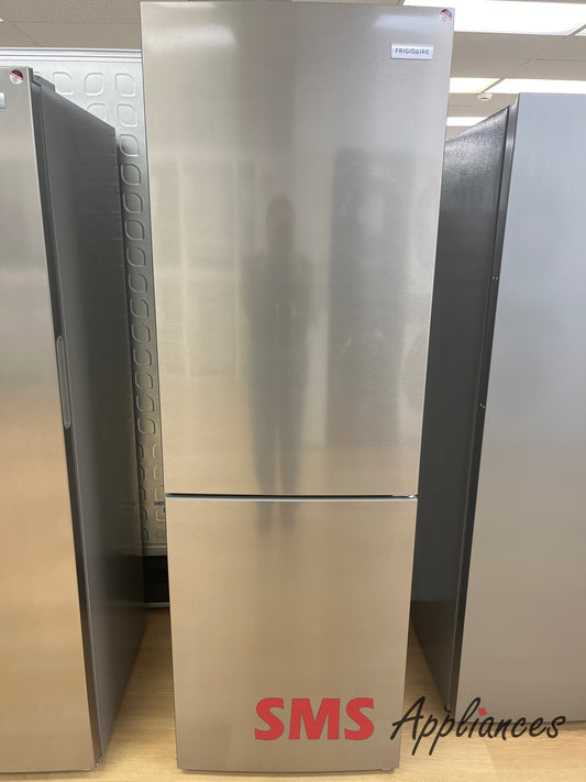 Open Box Freezers FRBG1224AV Frigidaire - Image 1