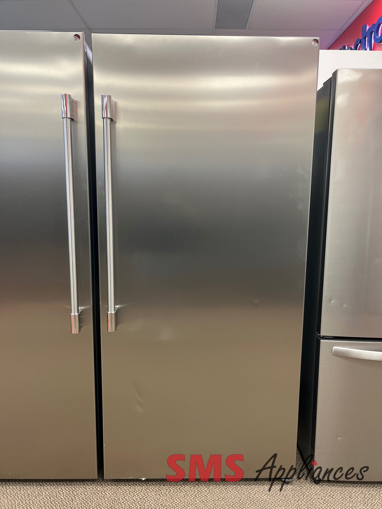 Open Box Freezers FRDF1922AF Frigidaire - Image 4