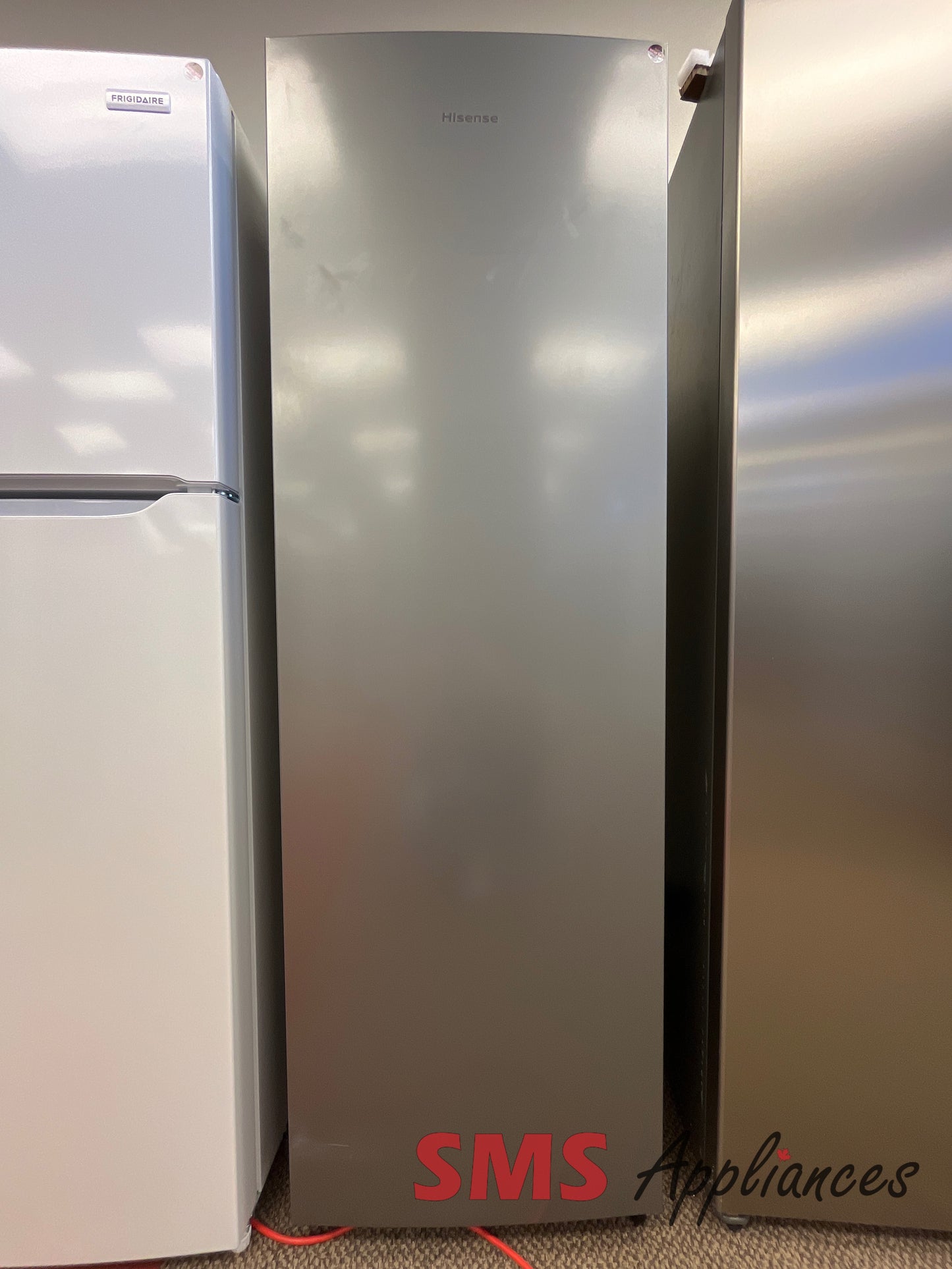 Open Box Freezers HFU101N1AVE Hisense - Image 1