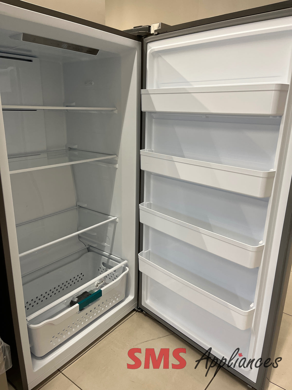 Open Box Freezers HFU171N1AVE Hisense - Image 5