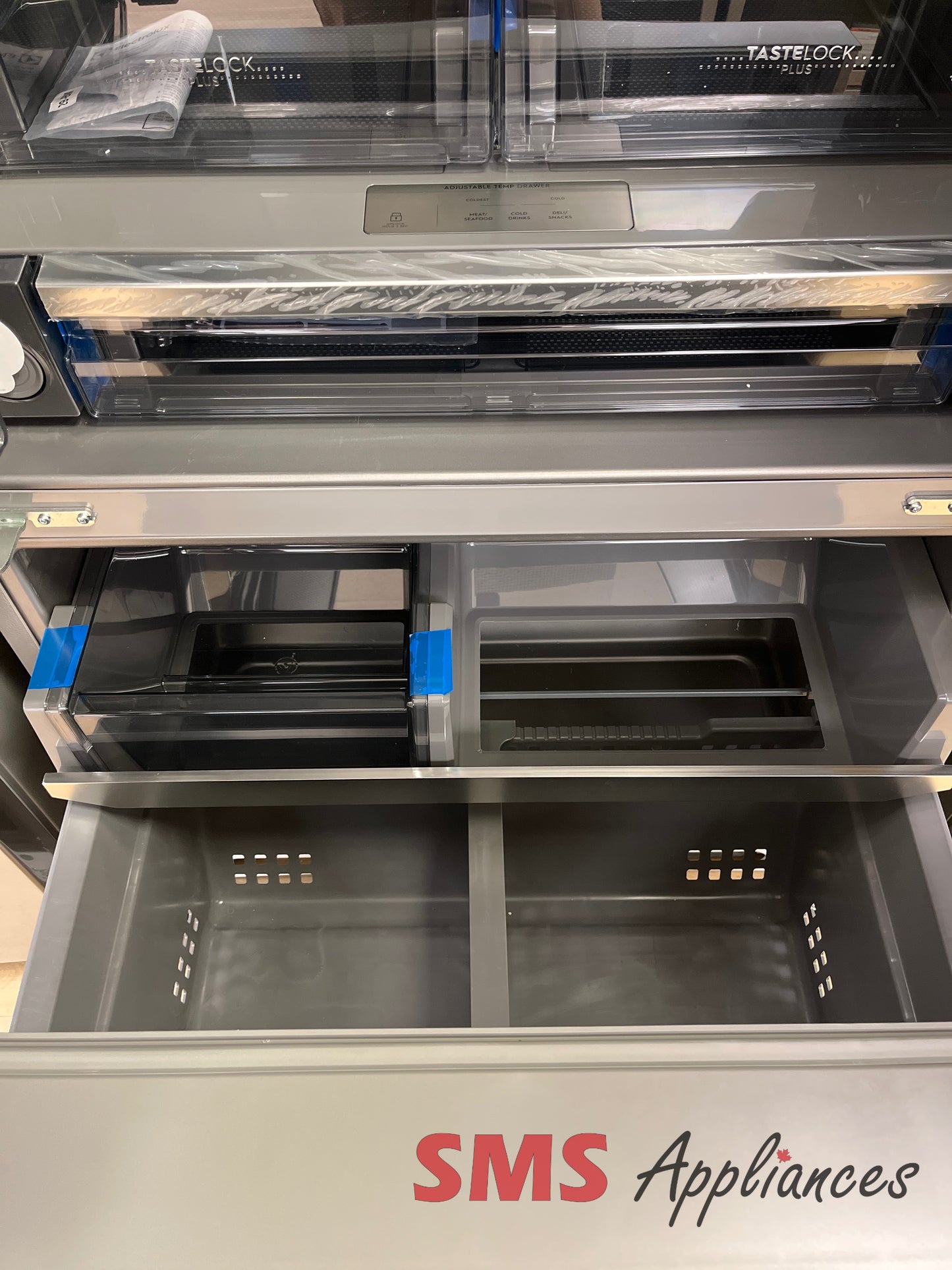 Open Box Fridges ERFC2393AS Electrolux - Image 3