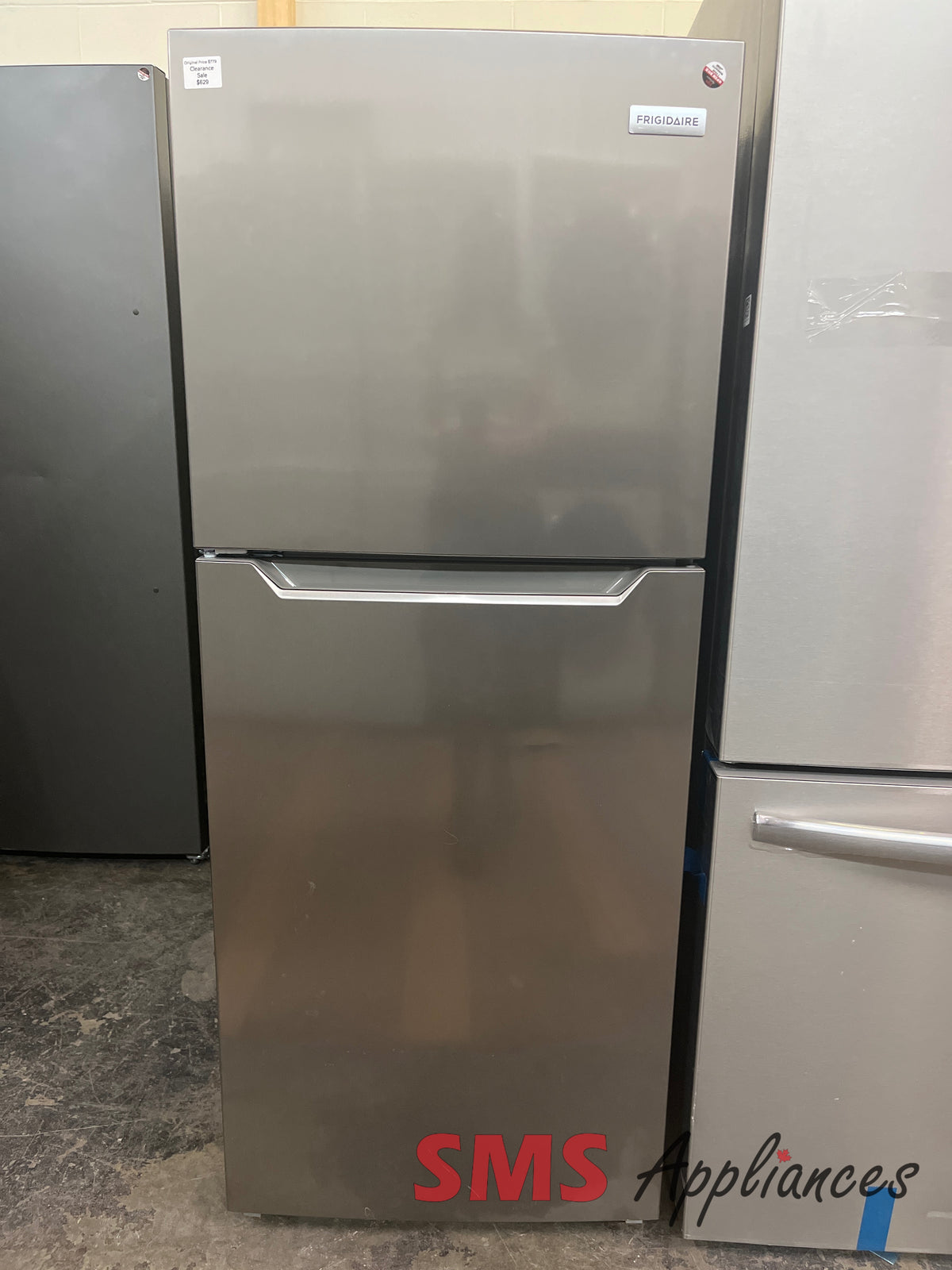 Open Box Fridges FFET1222UV Frigidaire - Image 1