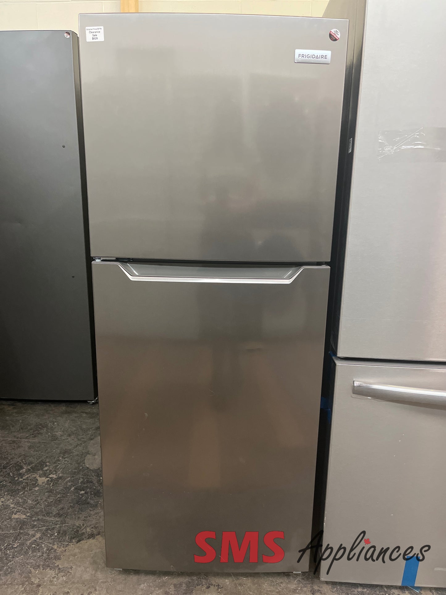 Open Box Fridges FFET1222UV Frigidaire - Image 1