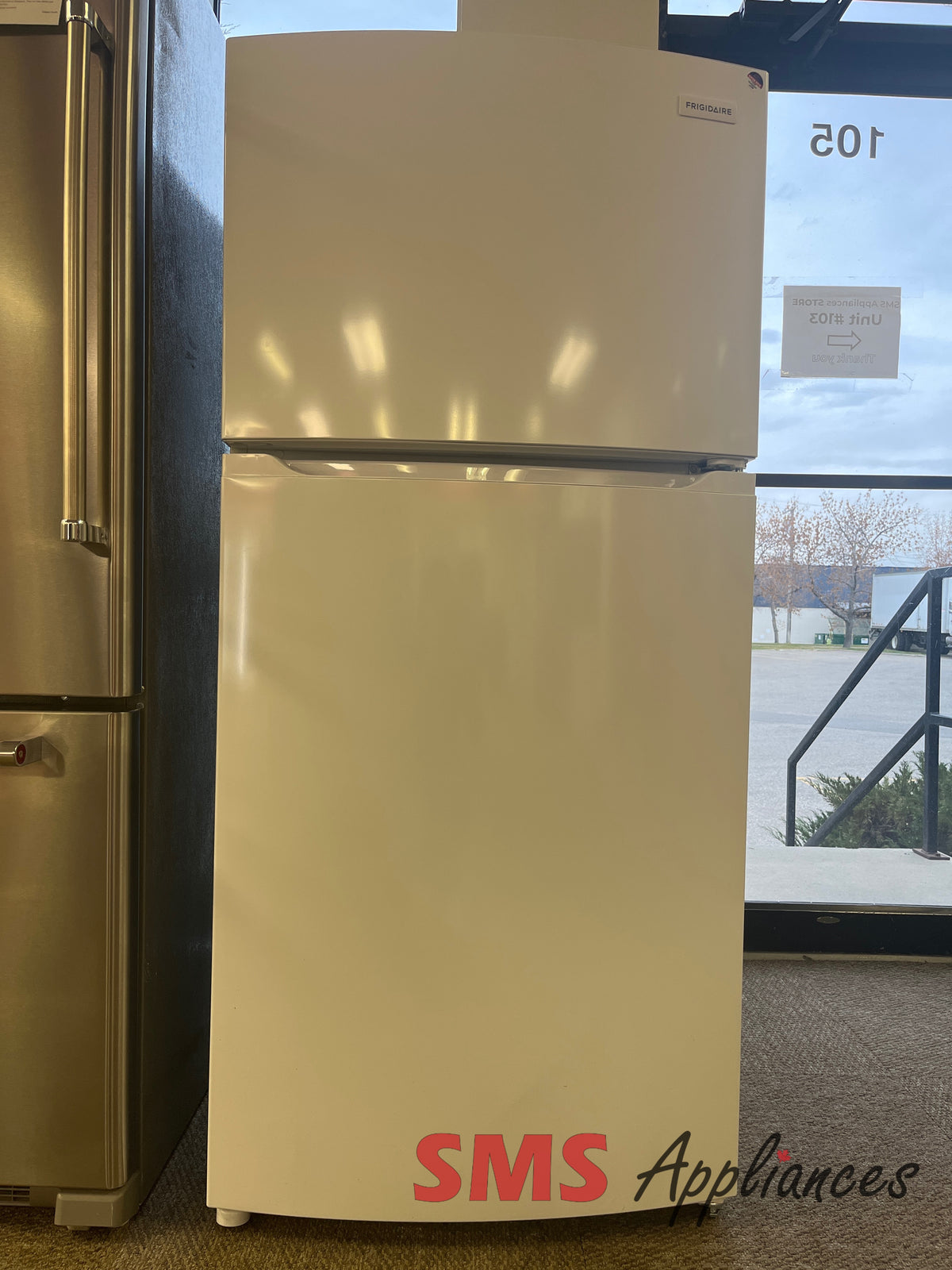 Open Box Fridges FFHT1425VW Frigidaire - Image 1