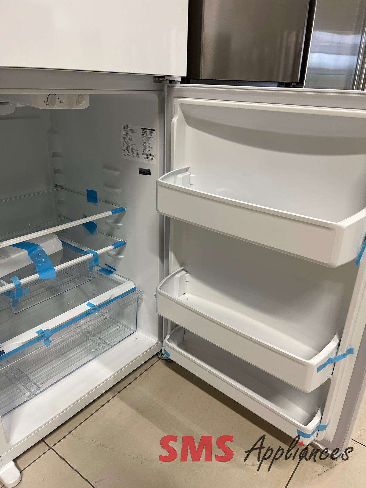 Open Box Fridges FFHT1425VW Frigidaire - Image 4