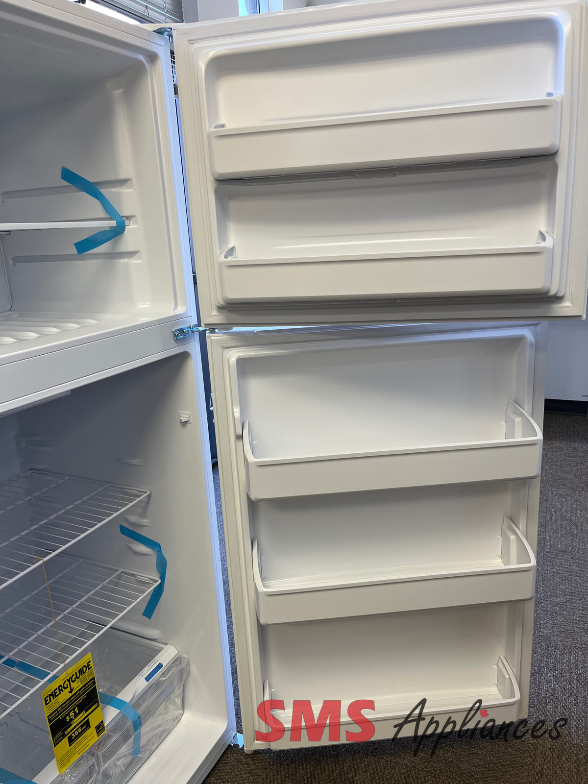 Open Box Fridges FFHT1814YW Frigidaire - Image 3