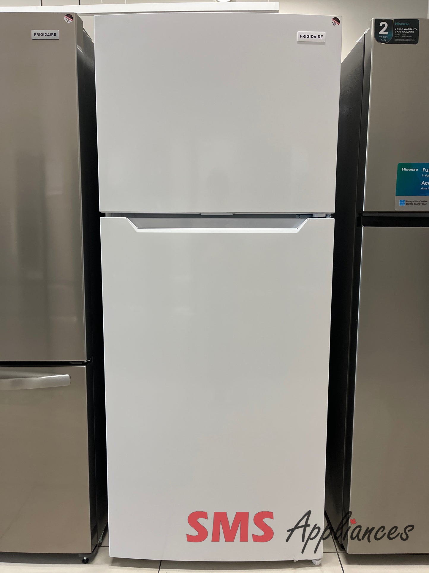 Open Box Fridges FFHT1822UW Frigidaire - Image 1