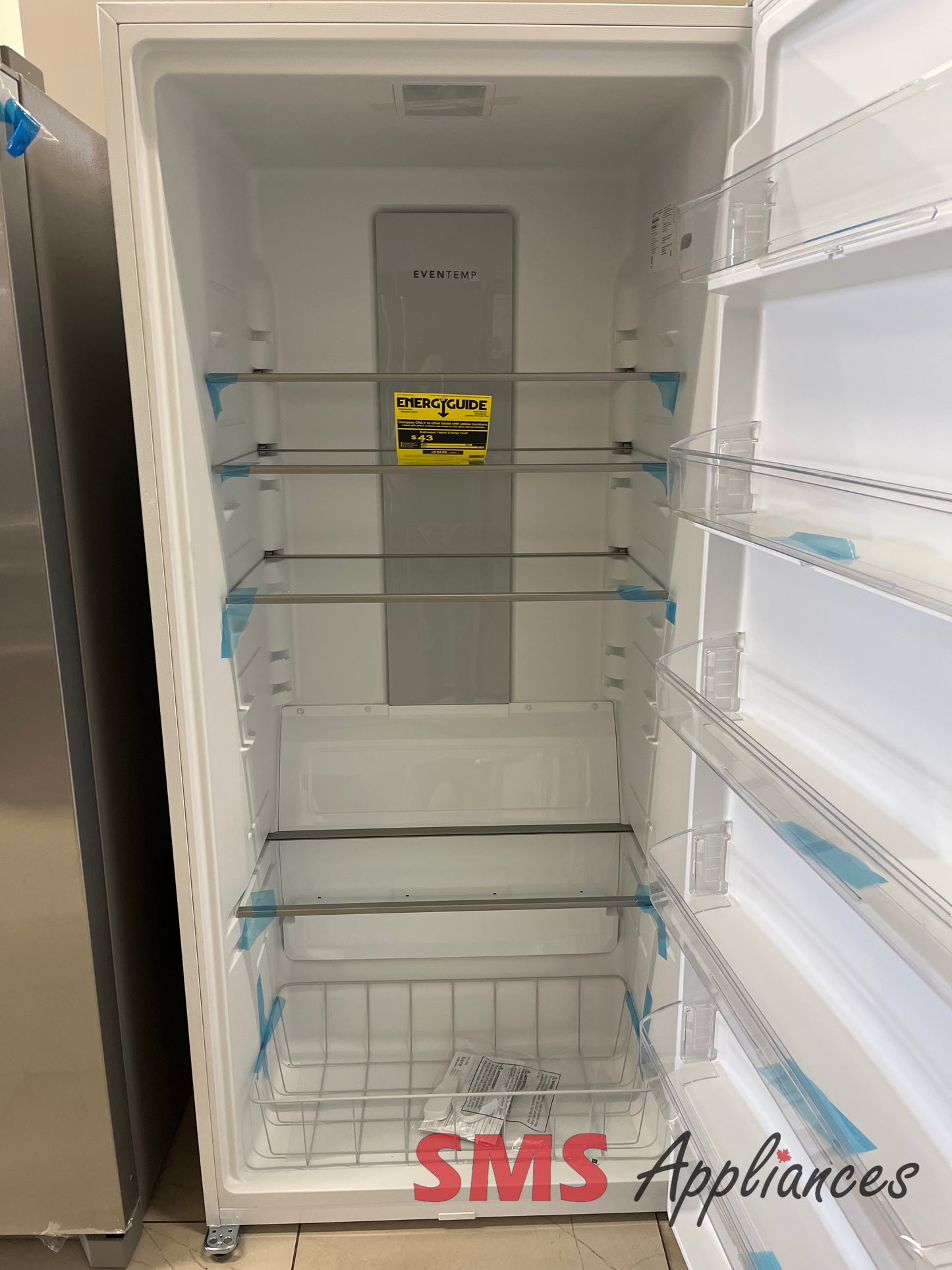 Open Box Fridges FRAE2024AWC Frigidaire - Image 2
