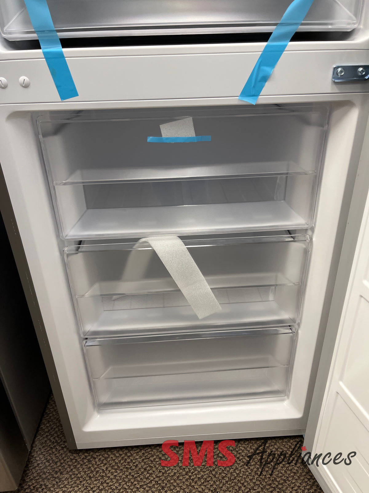 Open Box Fridges FRBG1224 Frigidaire - Image 4