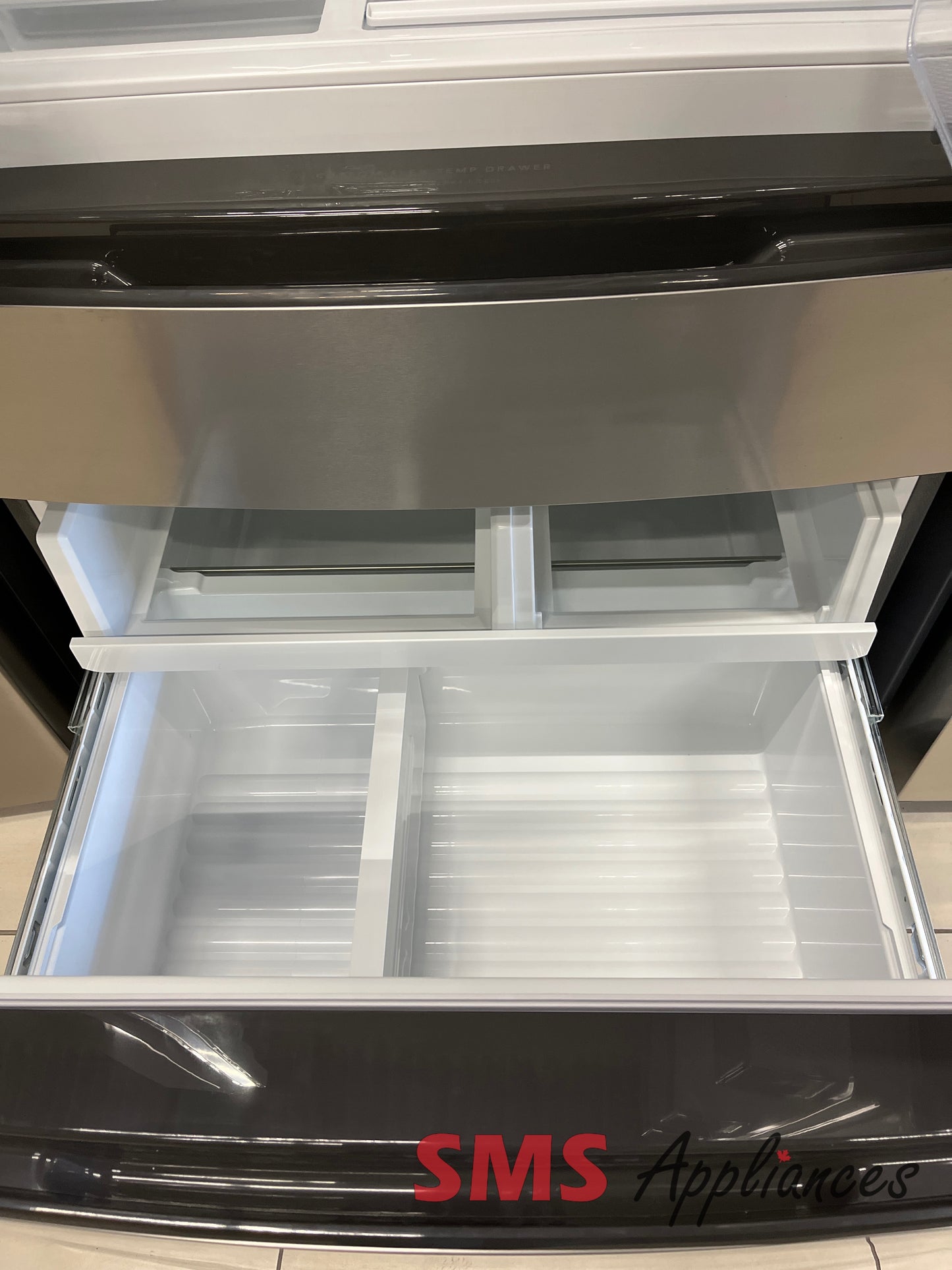 Open Box Fridges FRMS2733AV Frigidaire - Image 7